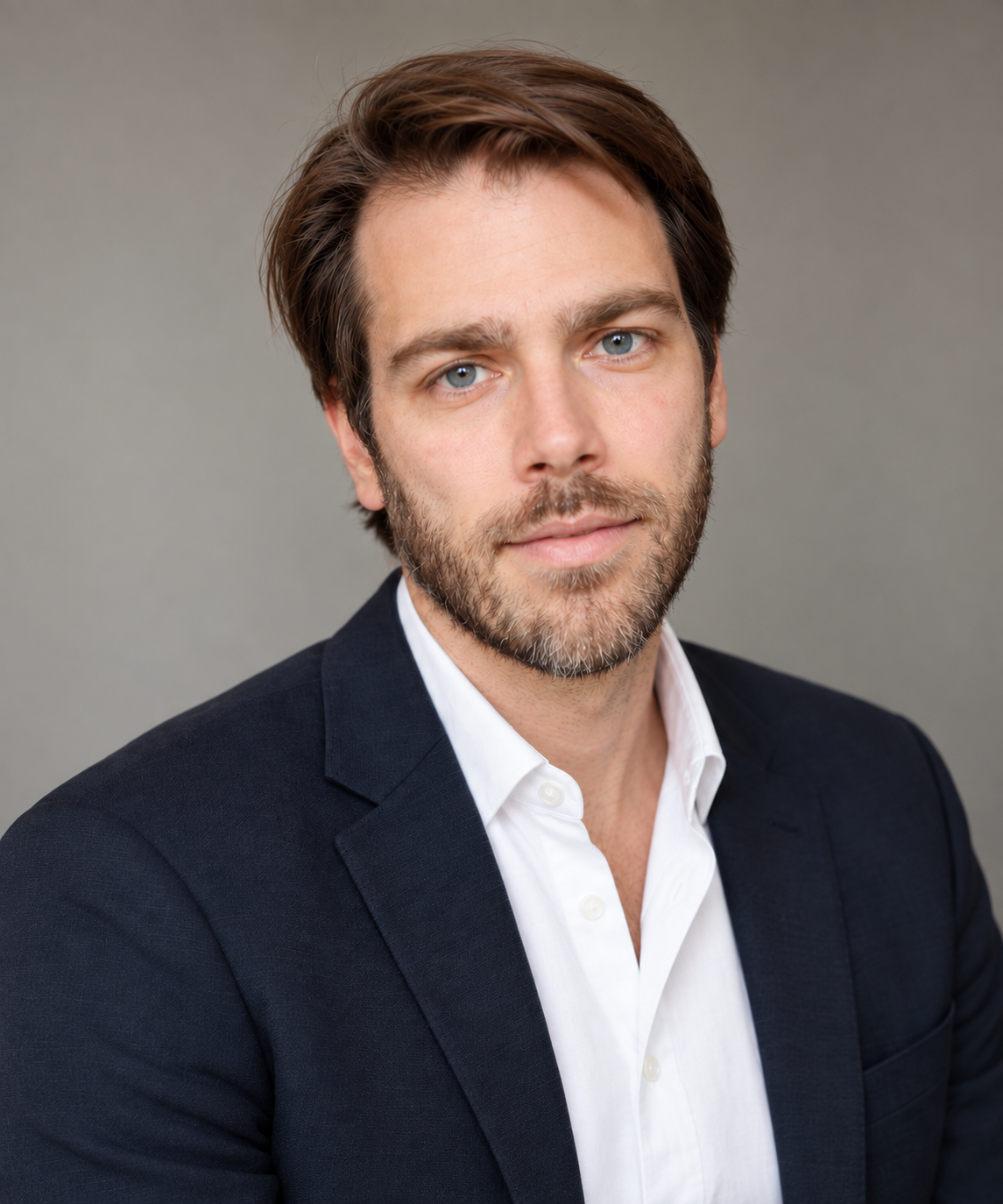 headshot of Vincent-Charles Hodder